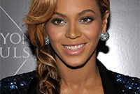 Best-makeup-for-wide-set-eyes-side